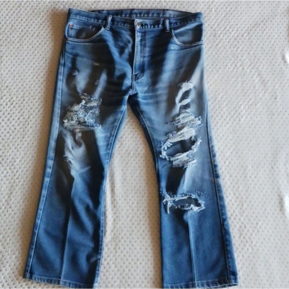 RARE VINTAGE BLANK TAB LEVI'S! So cute! So Hippie , so grunge !